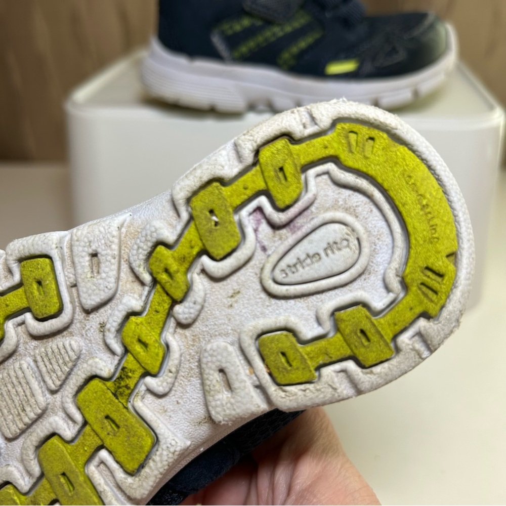 Stride Rite M2P Taylor Boy's 5.5 W Sneakers Washable Adjustable Dark Navy Yellow - Picture 8 of 15